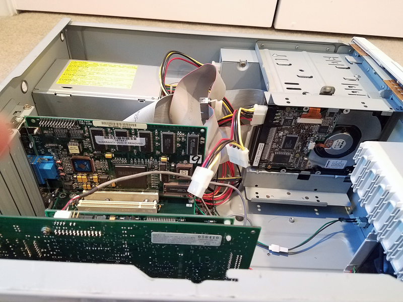 Illustration for article titled Retro parts from yesterday... presenting HP Pavilion 7270